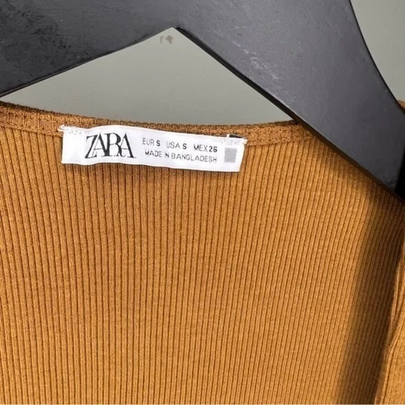 Zara Ribbed T-Shirt - Picture 3 of 5